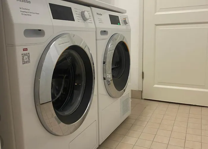 Live Like Local Villa *